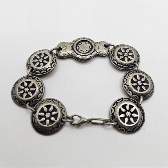 ⭐️40% Off⭐️ Silver Button Bracelet from Argentina - Picture 1 of 6